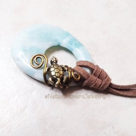 Gorgeous Wire Wrapped Sea Turtle Pendant + Vegan Suede Cord - Possibly Larimar! - Picture 6 of 10